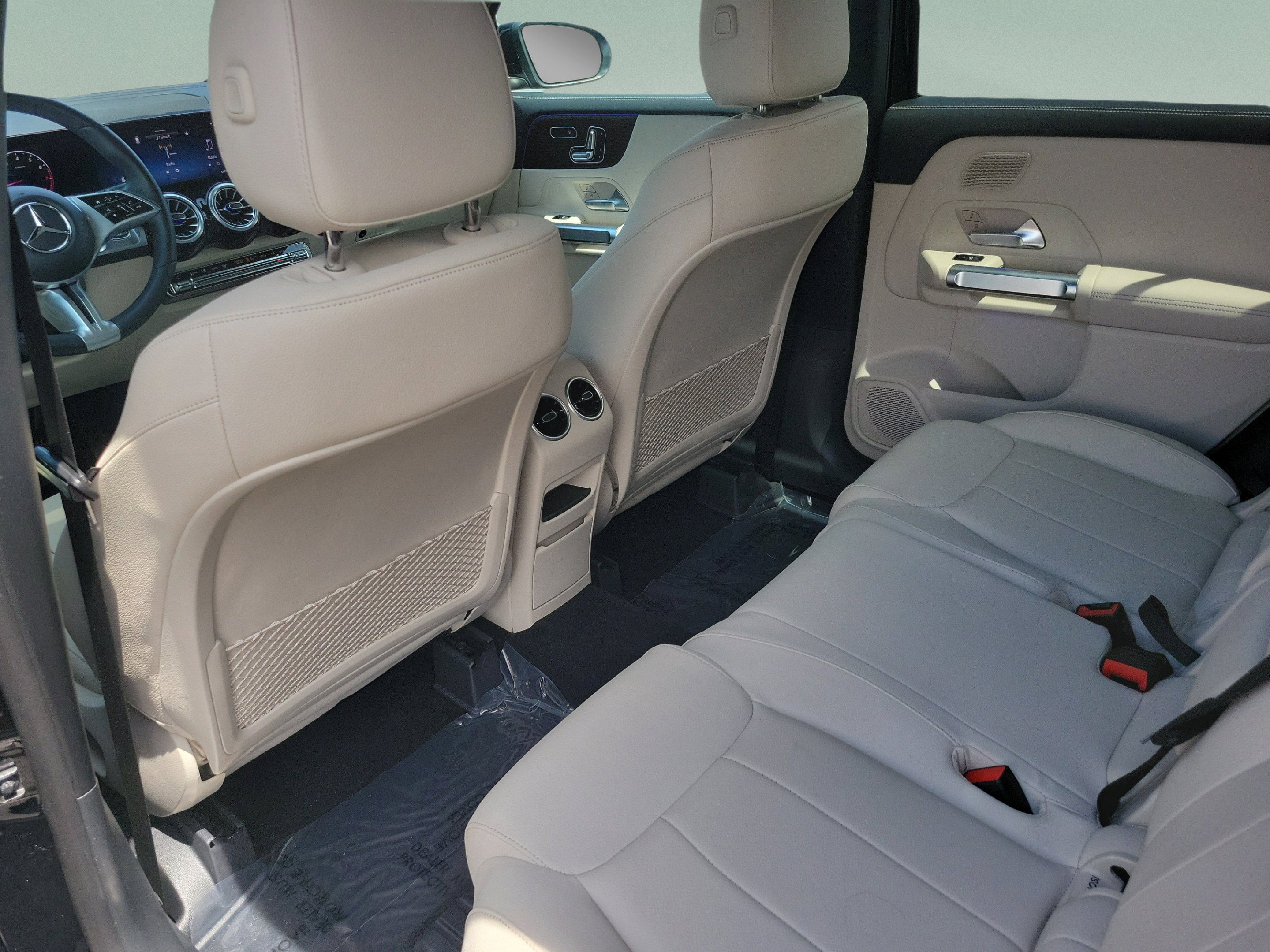 Certified 2026 Mercedes-Benz GLB 250 image 24