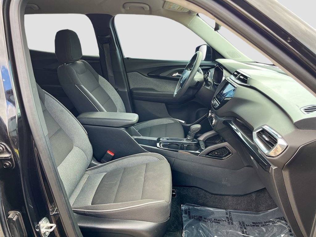 Used 2021 Chevrolet TrailBlazer LT w/ Convenience Package FWD image 26