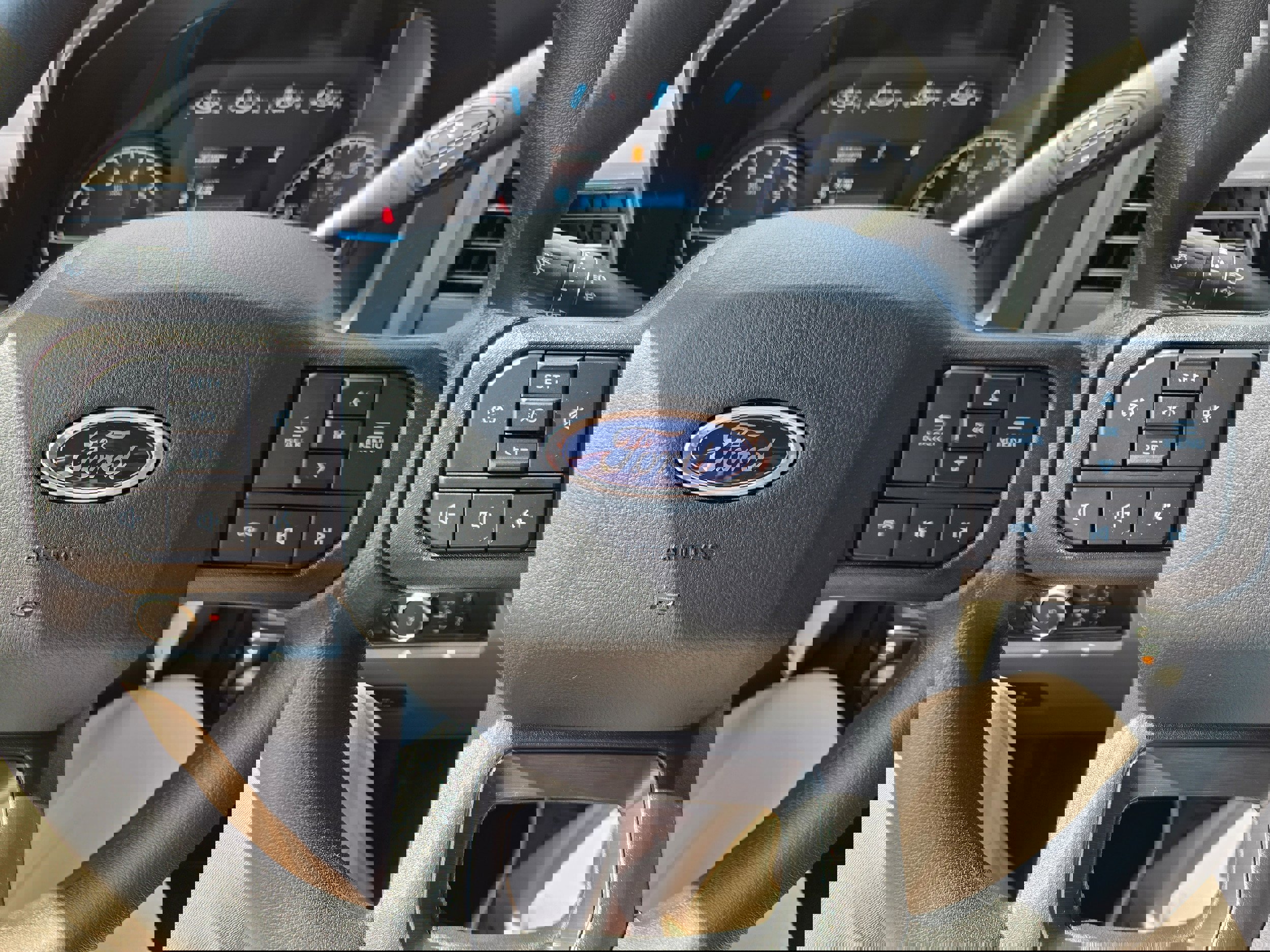 New 2026 Ford F250 4x4 Crew Cab Super Duty image 13