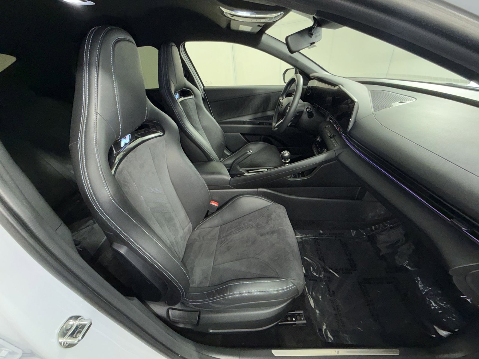 Used 2024 Hyundai Elantra N Base image 26