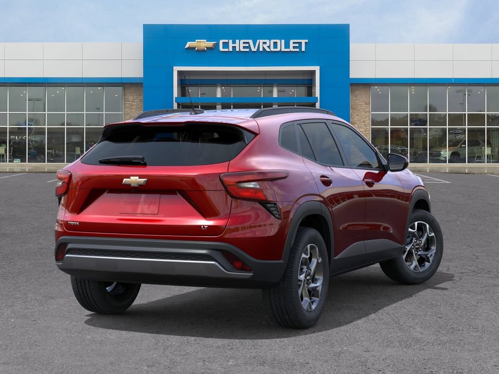 New 2026 Chevrolet Trax LT w/ Driver Confidence Package FWD image 4