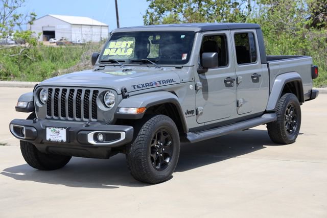 Used 2021 Jeep Gladiator Sport image 3