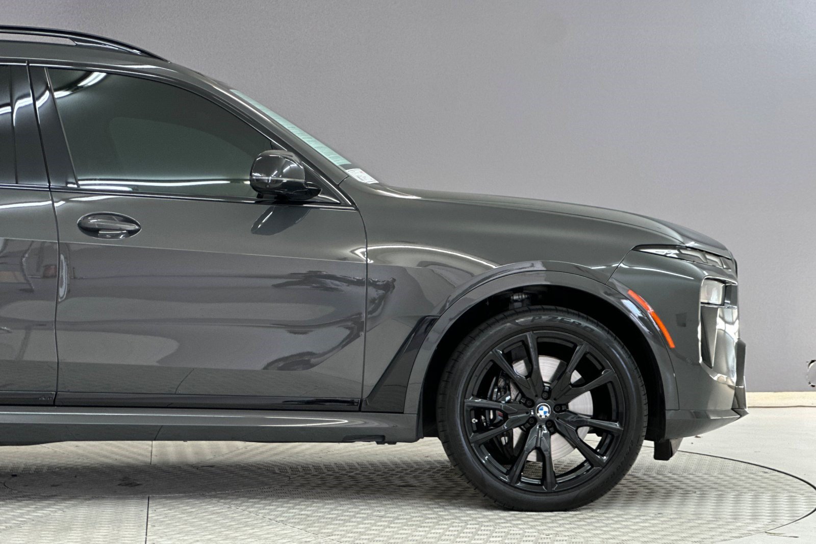 Certified 2025 BMW X7 M60i AWD/4WD image 37