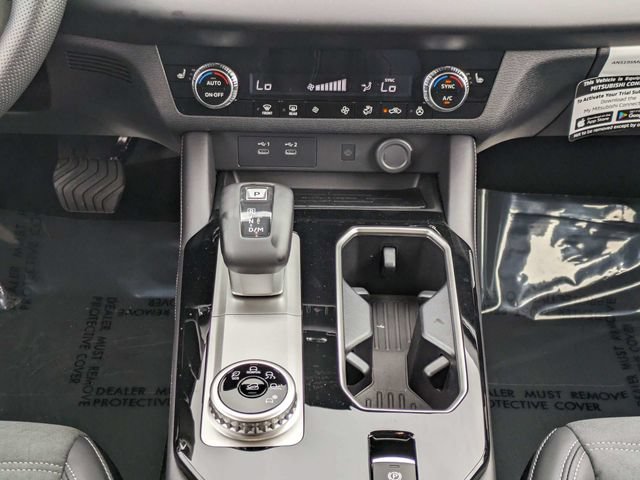 New 2026 Mitsubishi Outlander SE FWD image 19