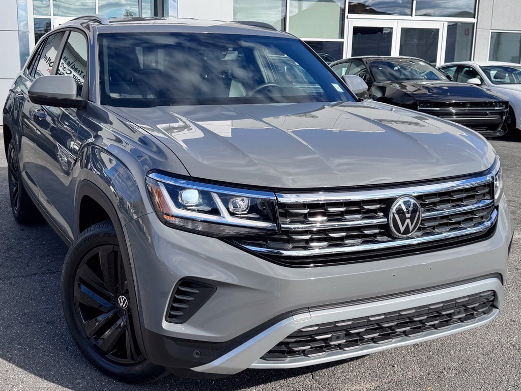 Used 2022 Volkswagen Atlas Cross Sport SE AWD/4WD image 1