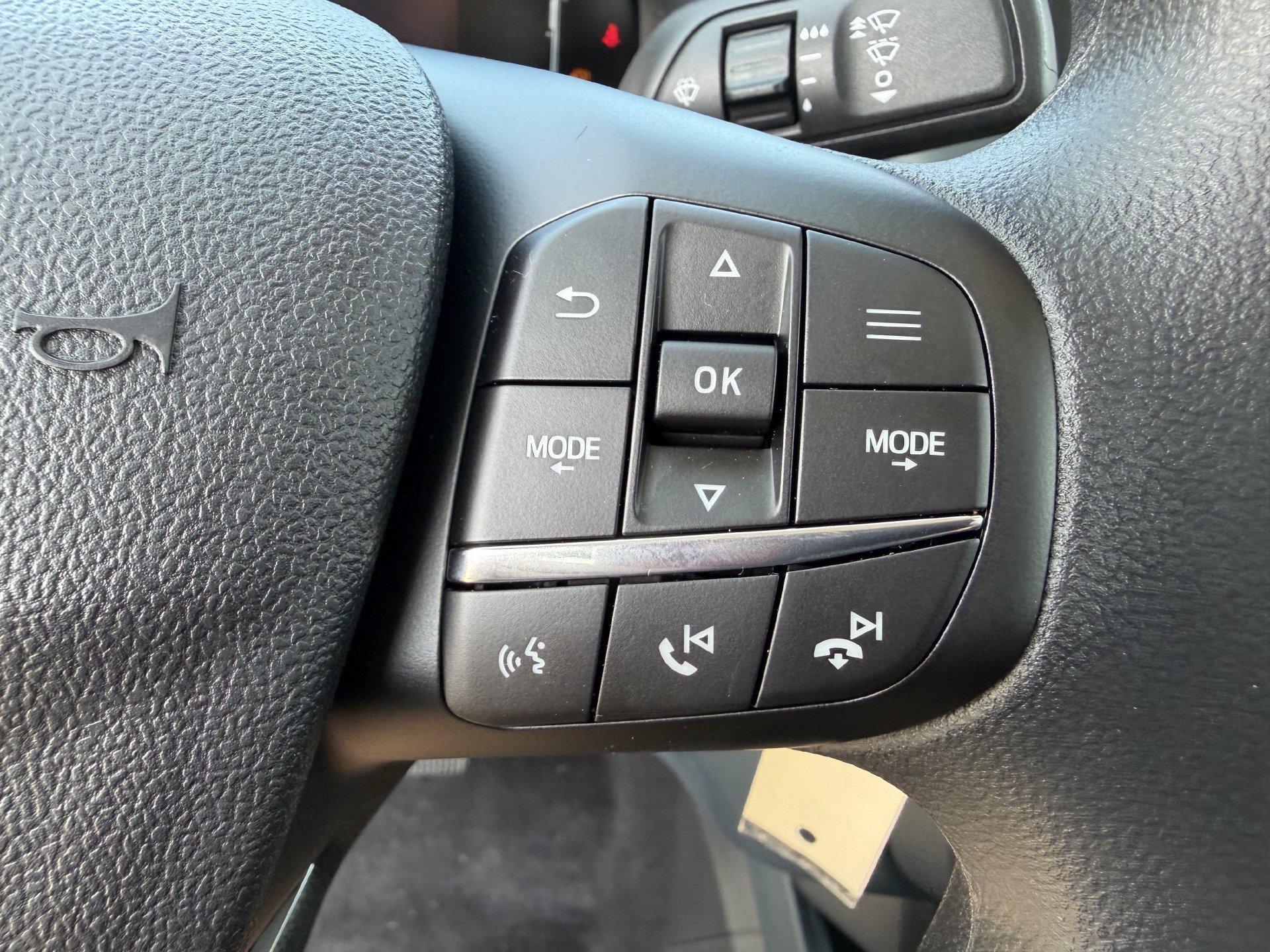 New 2026 Ford Maverick XL FWD image 12