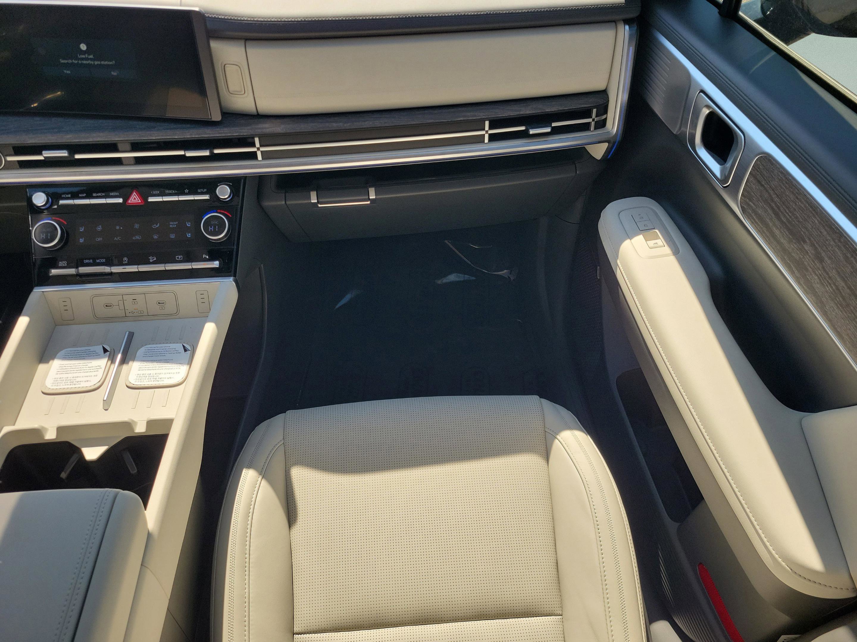 New 2026 Hyundai Santa Fe Calligraphy w/ Tow & Go Package image 13