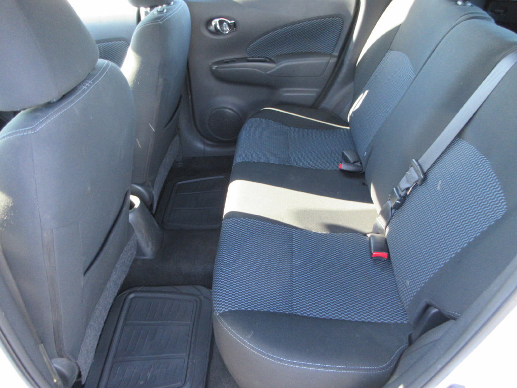 Used 2015 Nissan Versa Note SV FWD image 13