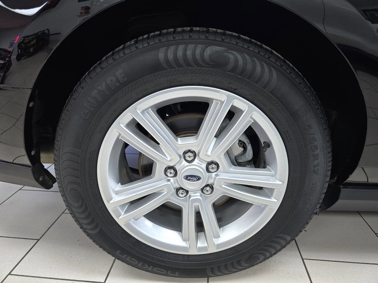 Used 2012 Ford Mustang Convertible image 26