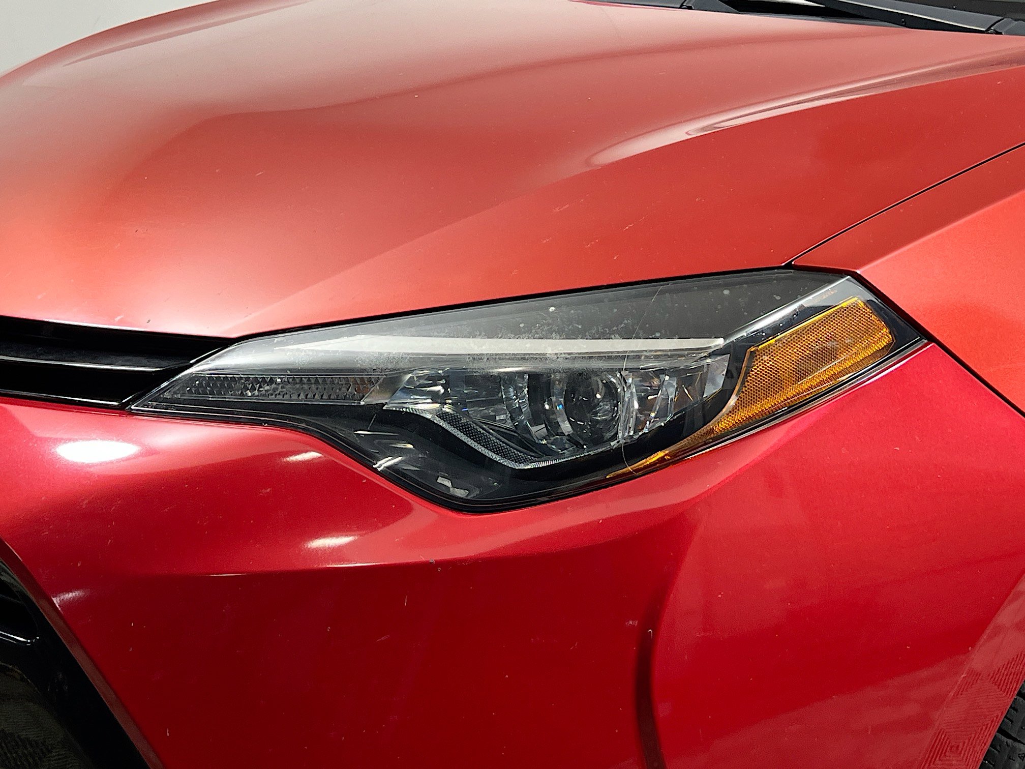 Used 2018 Toyota Corolla LE image 12