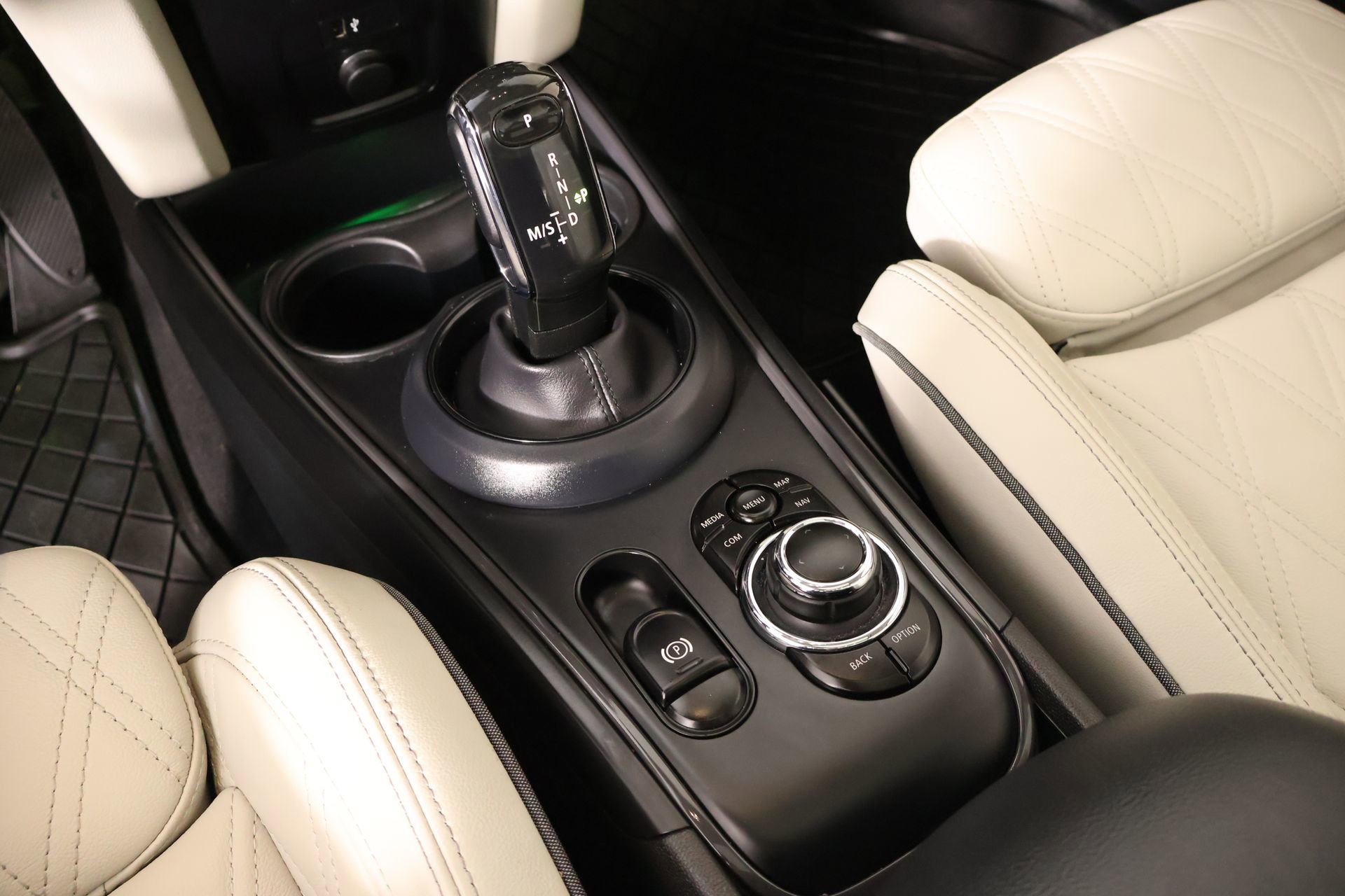 Used 2024 MINI Cooper Countryman S FWD image 9