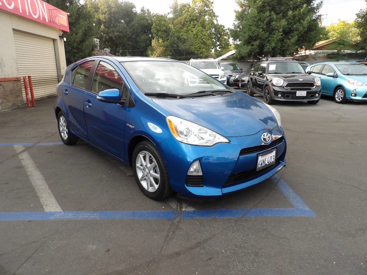 Used 2012 Toyota Prius C Three FWD image 2
