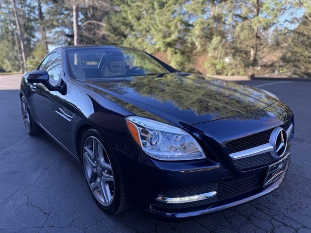 Used 2016 Mercedes-Benz SLK 300 image 5