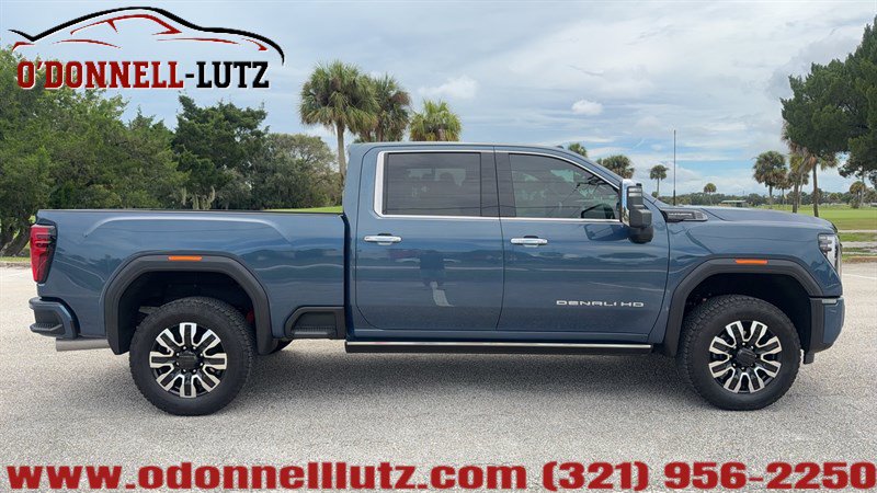 Used 2026 GMC Sierra 2500 Denali Ultimate AWD/4WD image 4