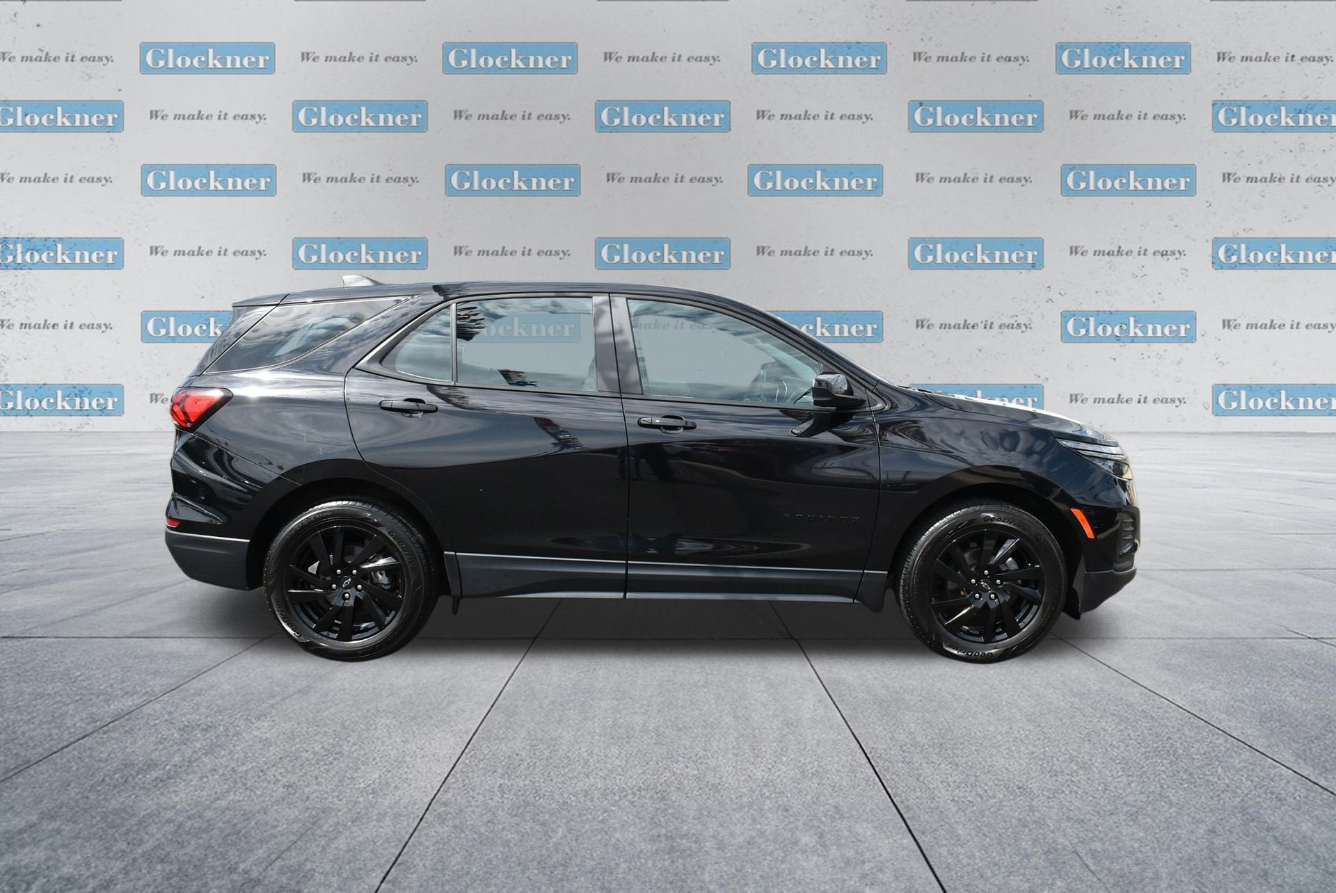 Used 2024 Chevrolet Equinox LS w/ Midnight Edition image 4