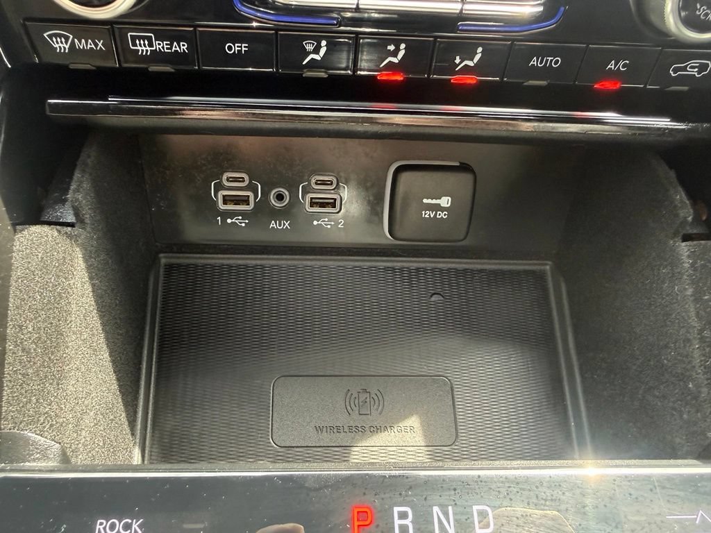 Used 2021 Jeep Grand Cherokee L Overland w/ Advanced Protech Group III AWD/4WD image 24