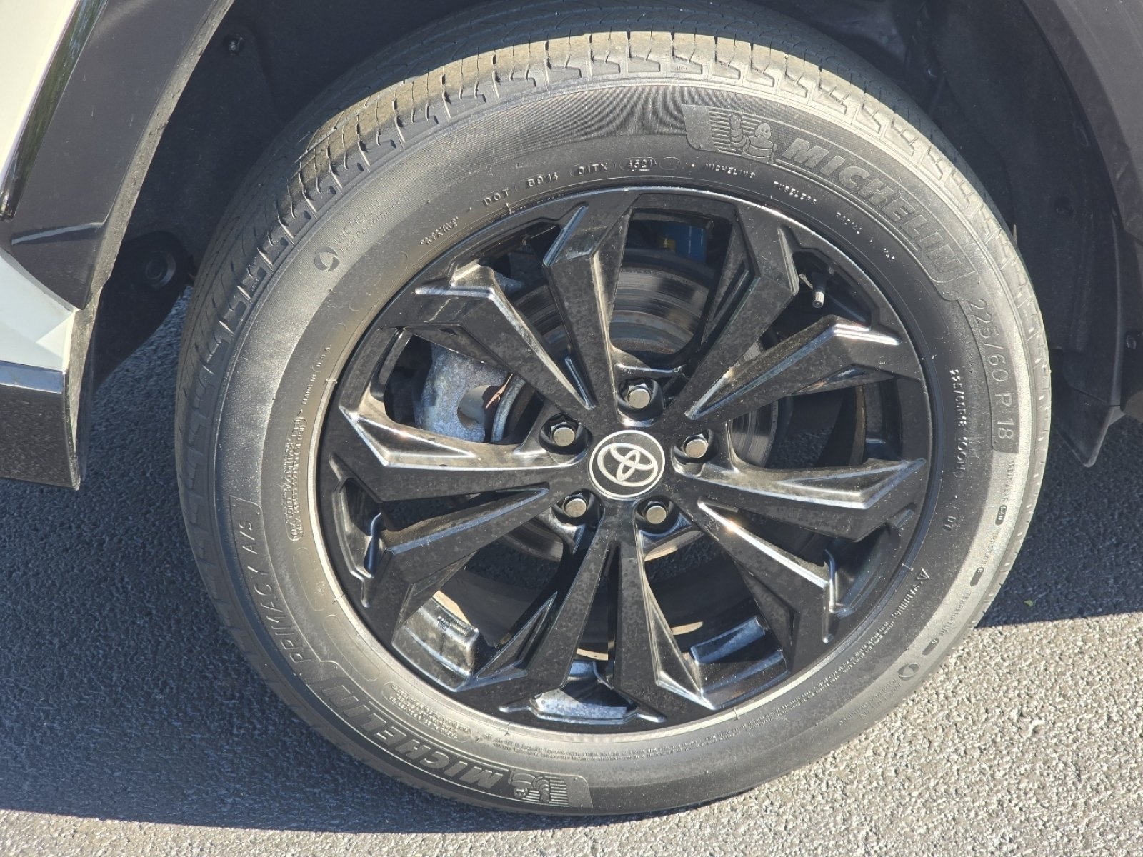 Used 2022 Toyota RAV4 XSE AWD/4WD image 11