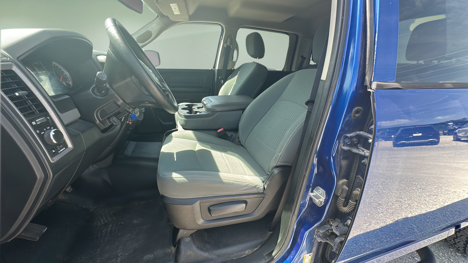 Used 2016 RAM 1500 Tradesman w/ Popular Equipment Group AWD/4WD image 17