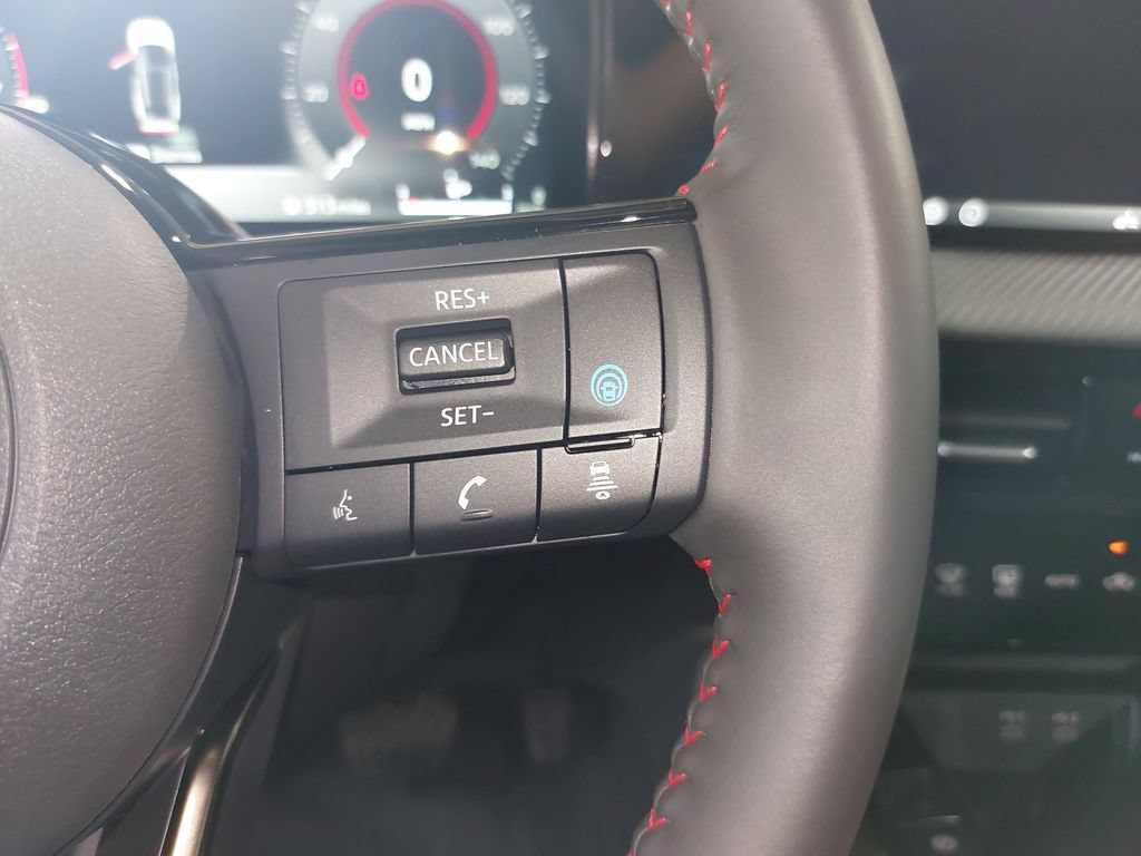Certified 2026 Nissan Kicks SR w/ Cold Weather Package AWD/4WD image 18