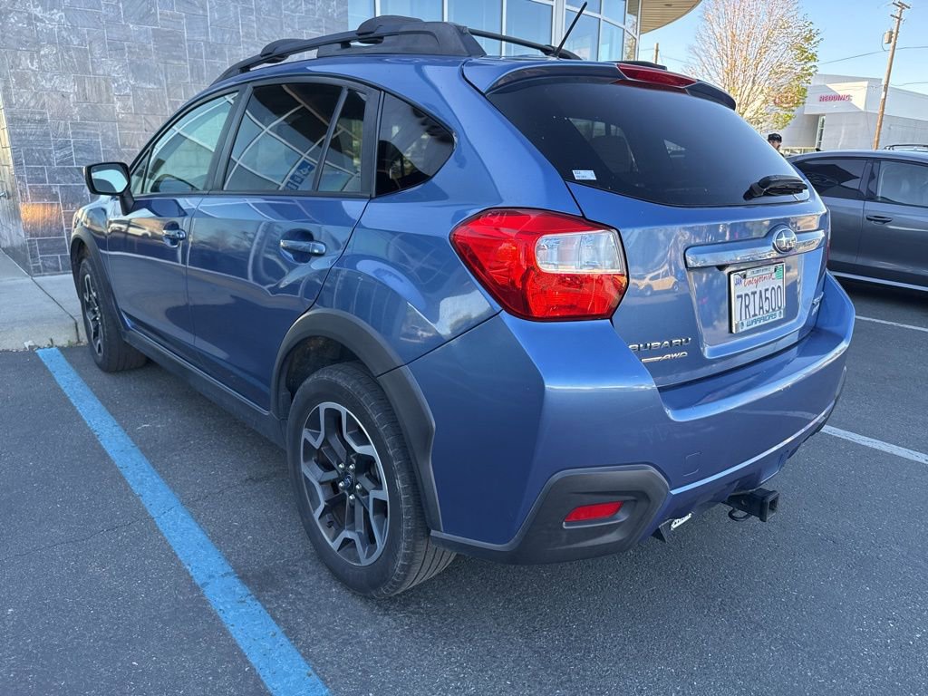 Used 2016 Subaru Crosstrek 2.0i Premium w/ Moonroof Package image 3