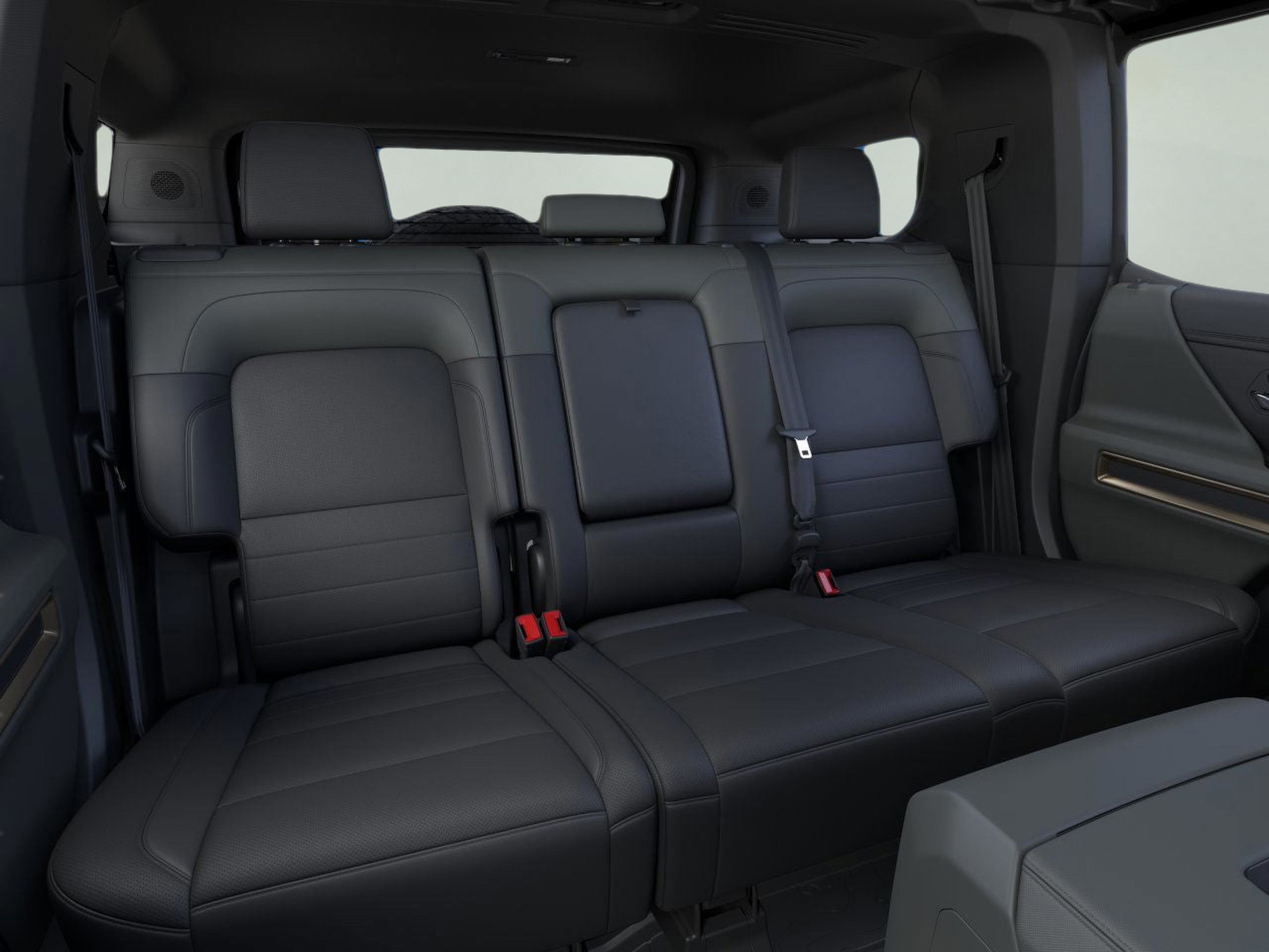 New 2025 GMC Hummer EV 2X w/ LPO, Dark Essentials Package image 17