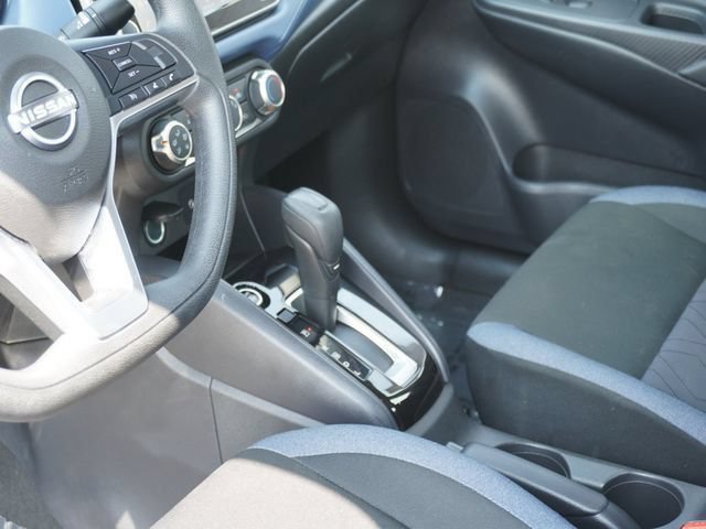 Used 2025 Nissan Versa SV FWD image 18