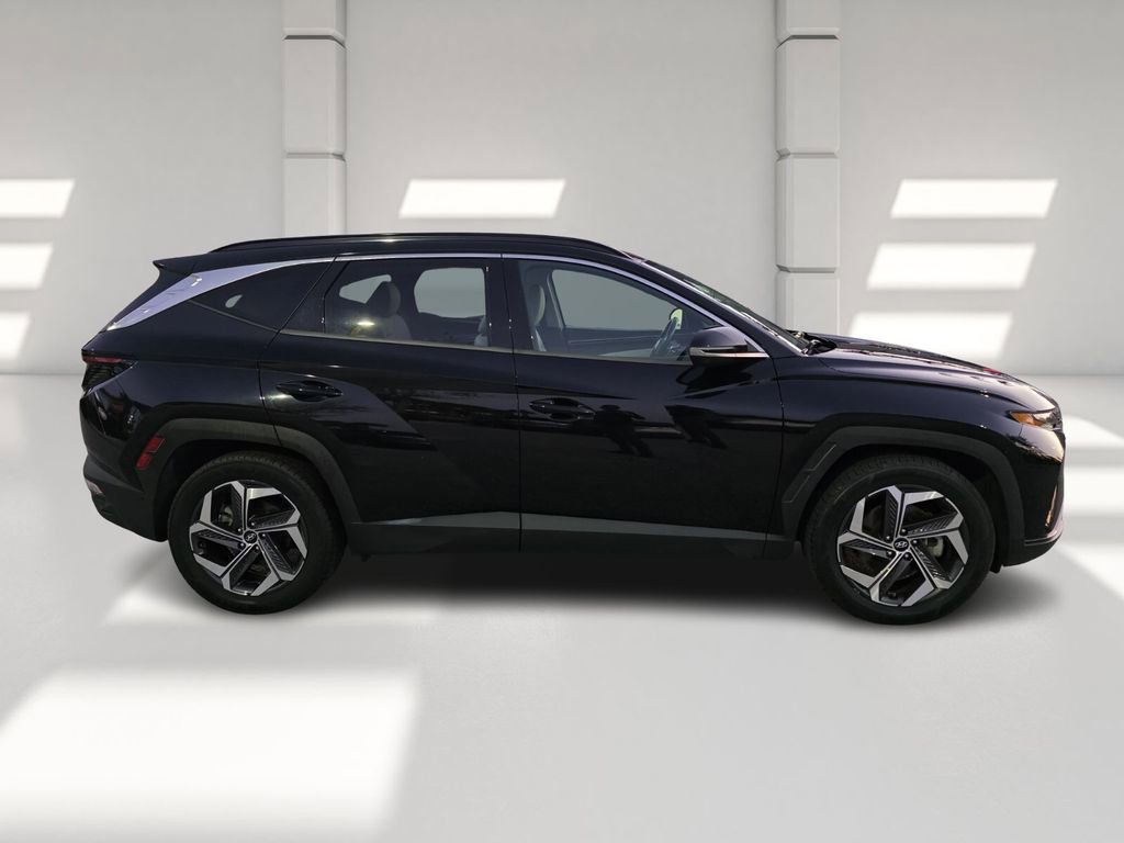 Used 2022 Hyundai Tucson Limited image 3