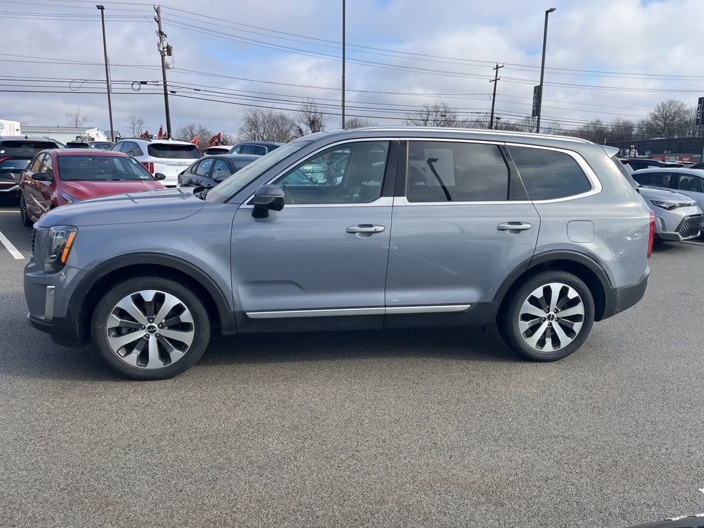 Certified 2022 Kia Telluride S image 4
