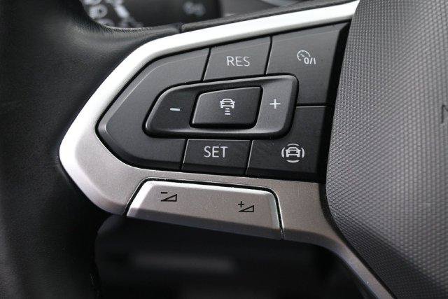 Used 2020 Volkswagen Atlas Cross Sport SE AWD/4WD image 17