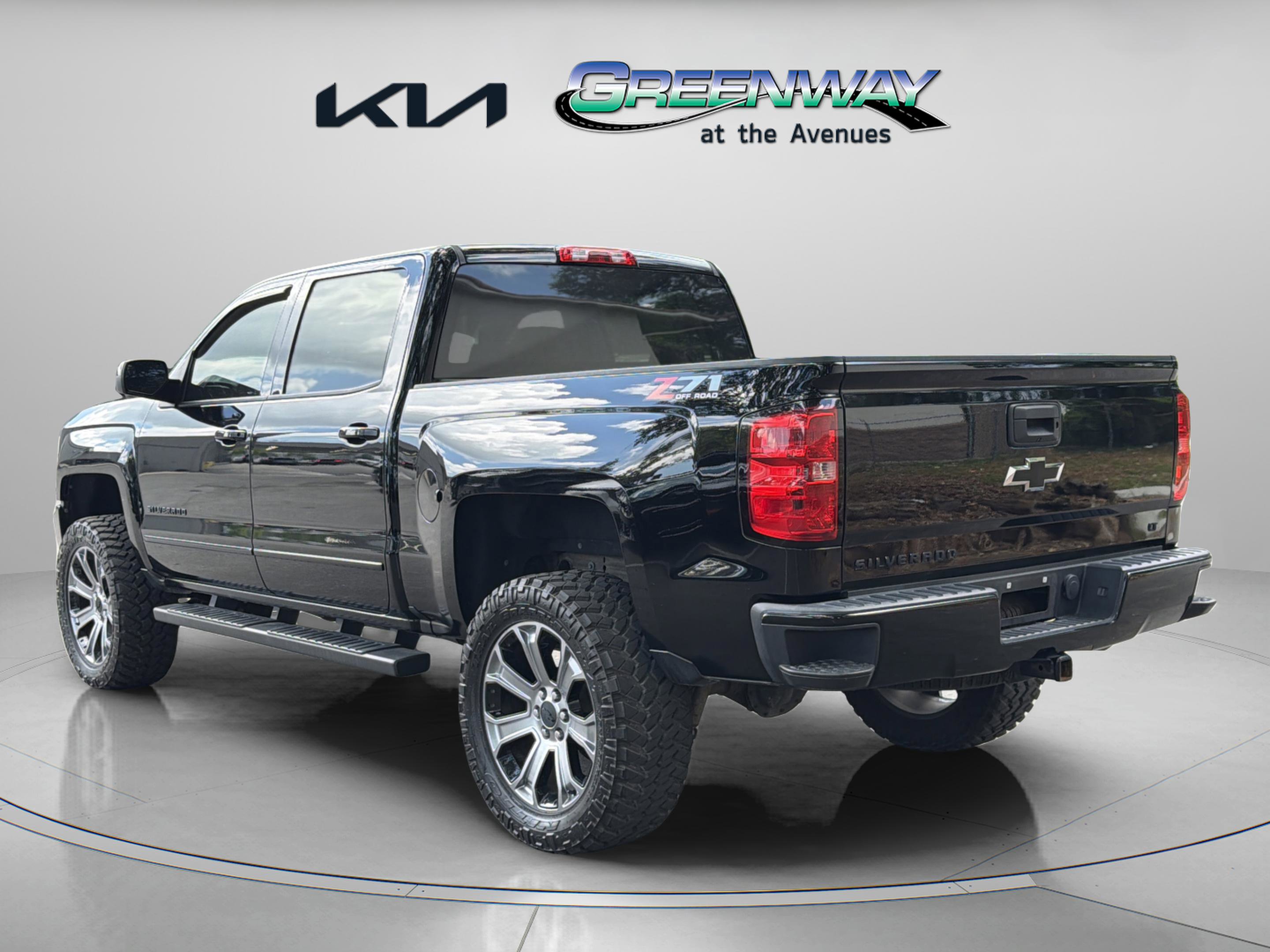 Used 2017 Chevrolet Silverado 1500 LT w/ All Star Edition AWD/4WD image 4