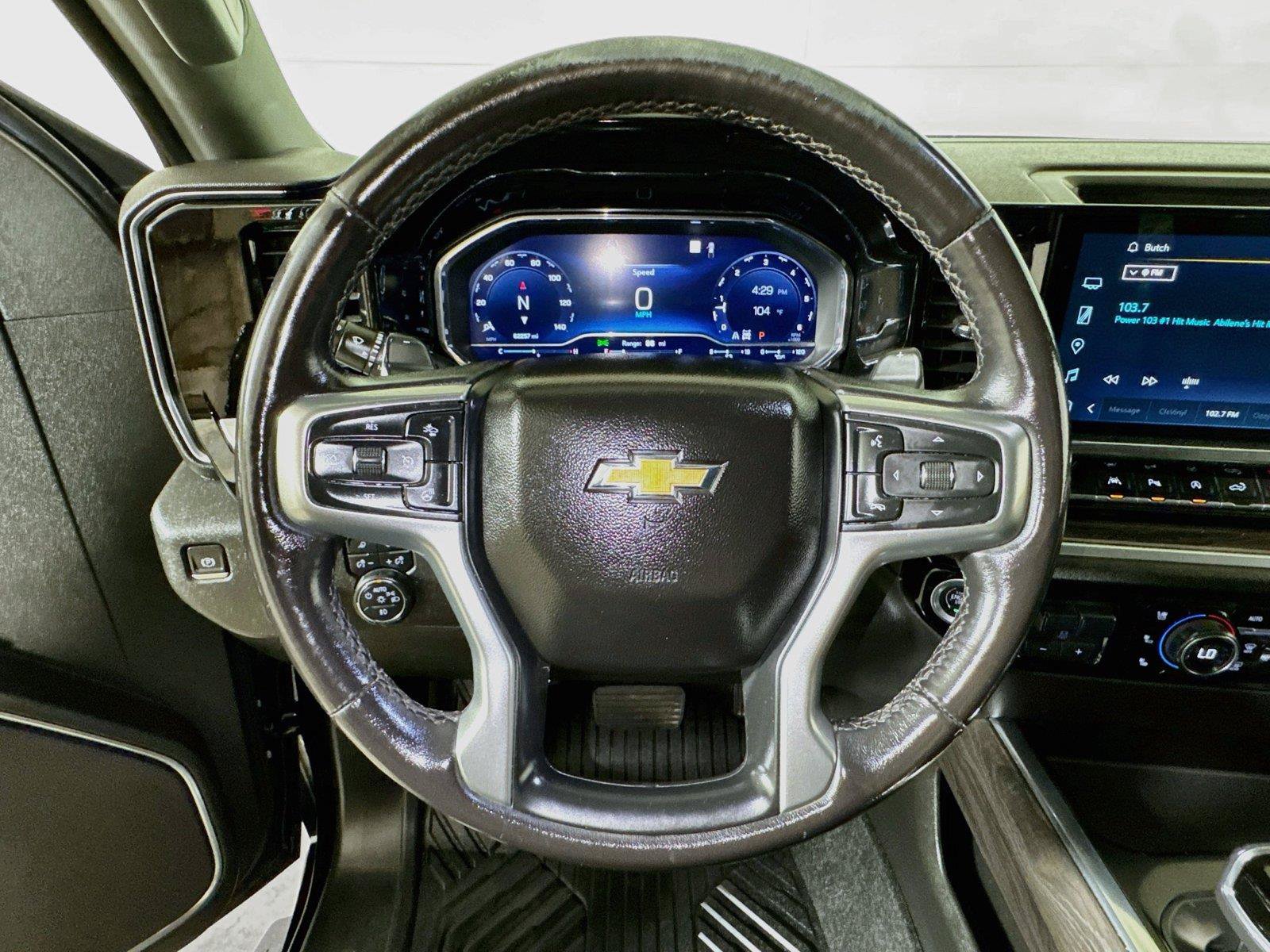 Used 2022 Chevrolet Silverado 1500 LTZ w/ LTZ Convenience Package II AWD/4WD image 9