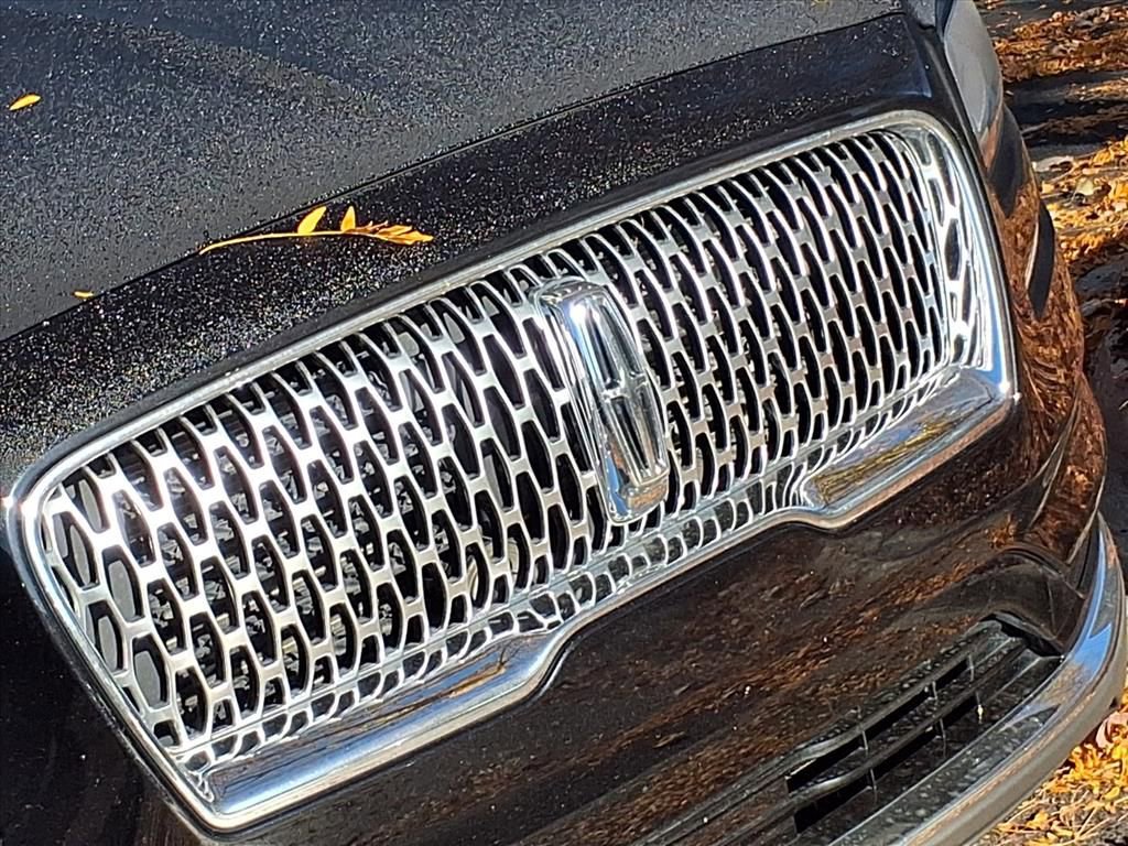 Used 2023 Lincoln Nautilus Reserve image 30