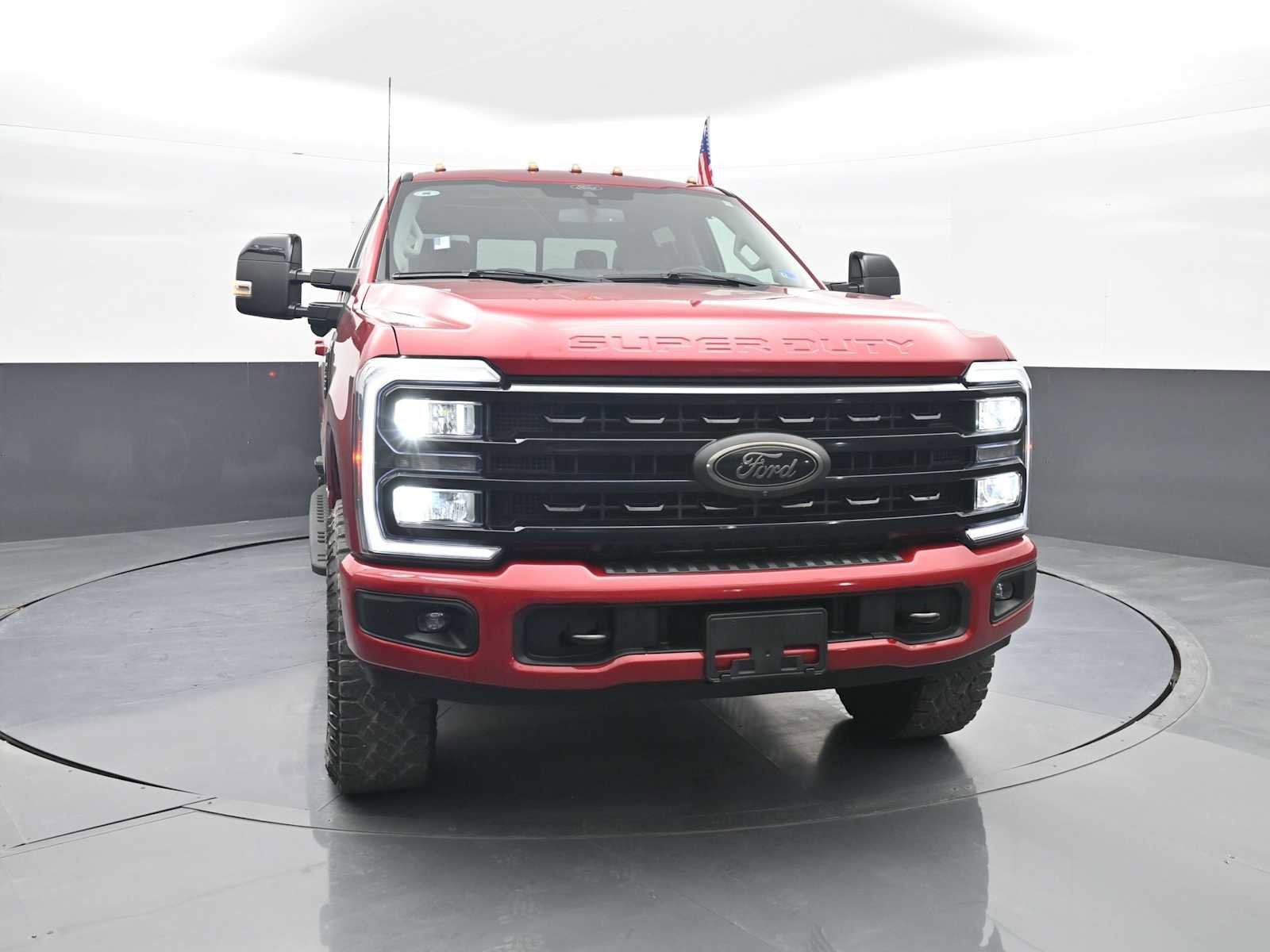 Used 2024 Ford F250 Lariat w/ Tremor Off-Road Package image 2