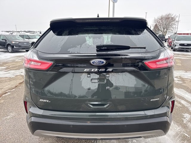 Used 2024 Ford Edge SEL w/ Convenience Package image 6