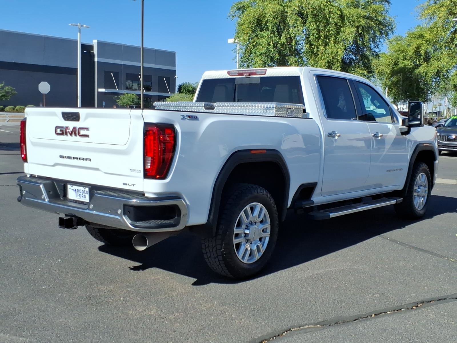 Used 2020 GMC Sierra 2500 SLT w/ SLT Premium Plus Package AWD/4WD image 5