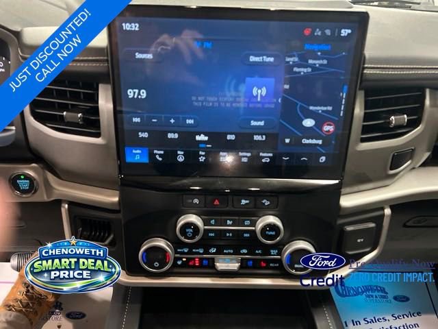 New 2024 Ford Expedition XLT image 17