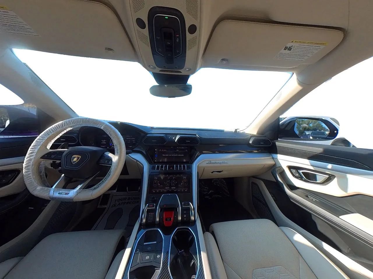 Used 2021 Lamborghini Urus AWD/4WD image 24