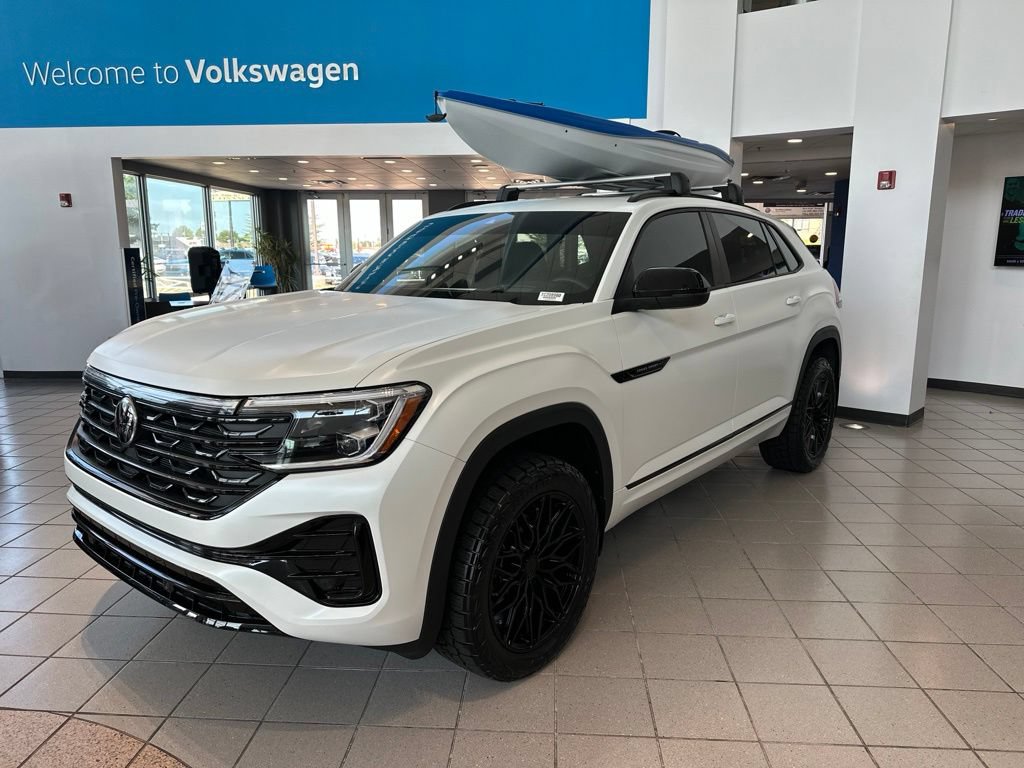 New 2026 Volkswagen Atlas Cross Sport SEL R-Line AWD/4WD image 1