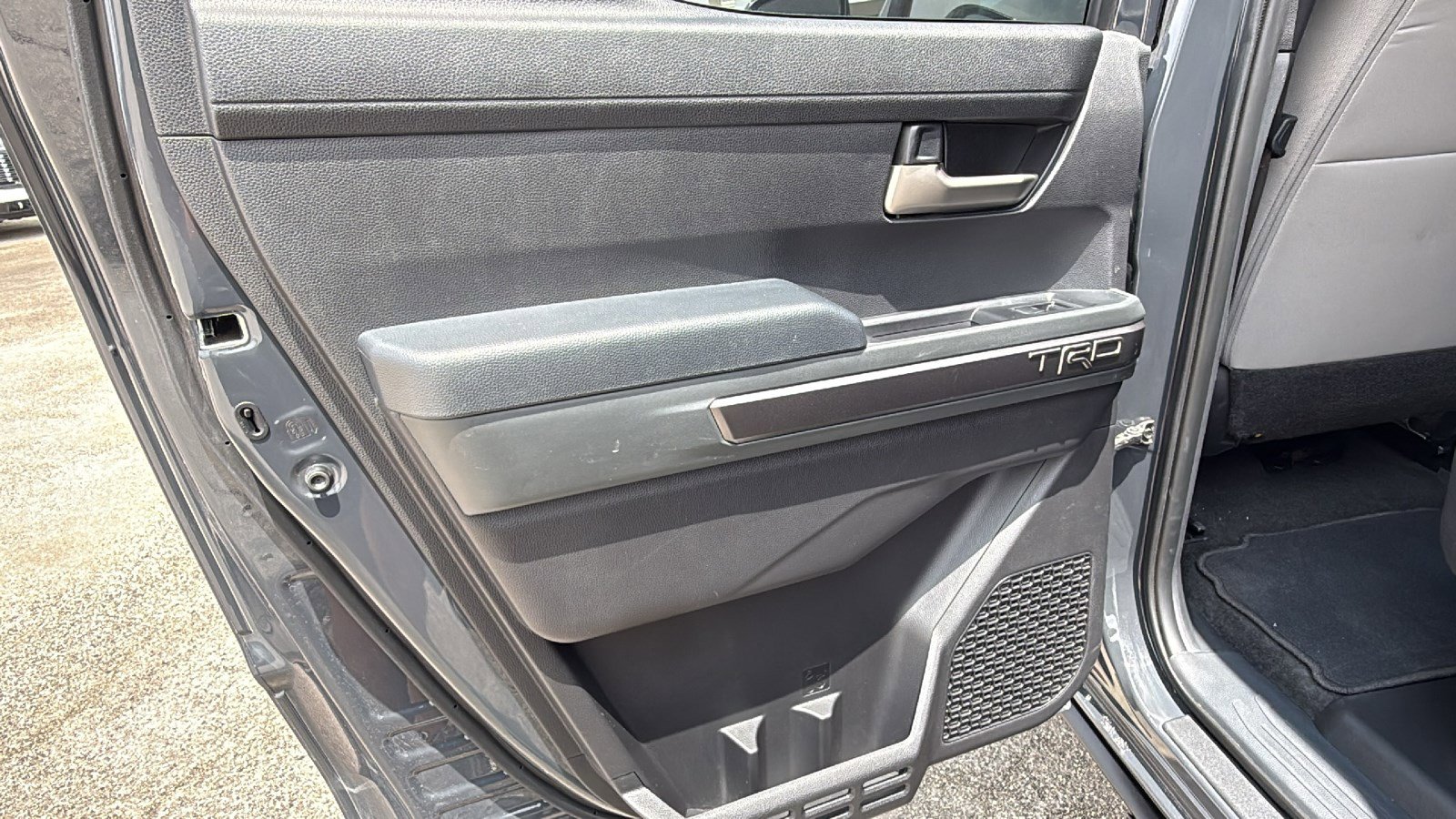 Used 2024 Toyota Tacoma TRD Off-Road AWD/4WD image 15