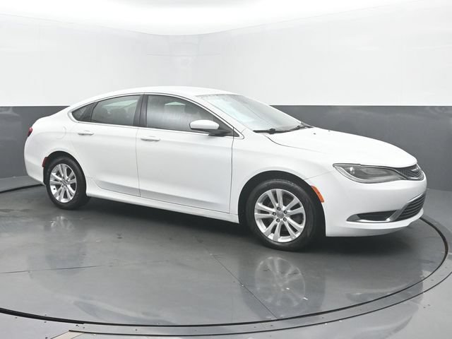 Used 2016 Chrysler 200 Limited w/ Convenience Group FWD image 7