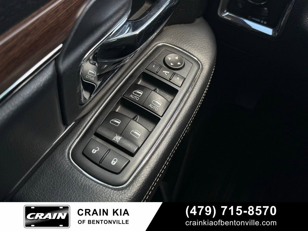 Used 2015 RAM 1500 Laramie w/ Convenience Group image 11
