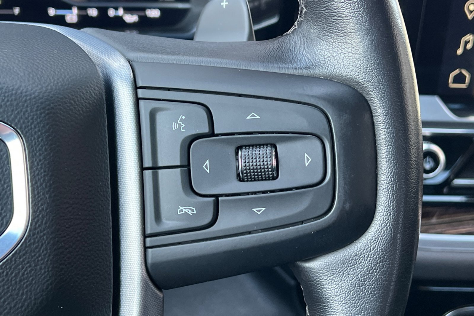 Used 2022 GMC Sierra 1500 Elevation image 31