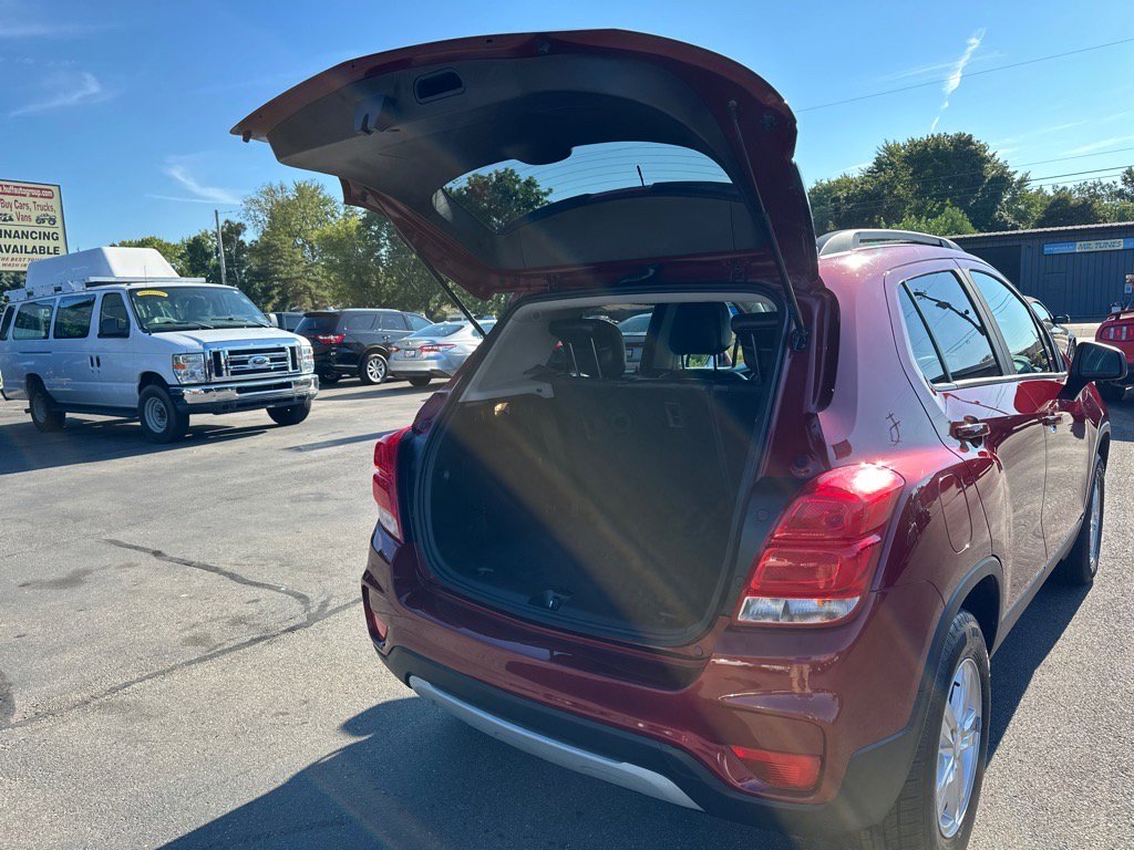 Used 2021 Chevrolet Trax LT image 9