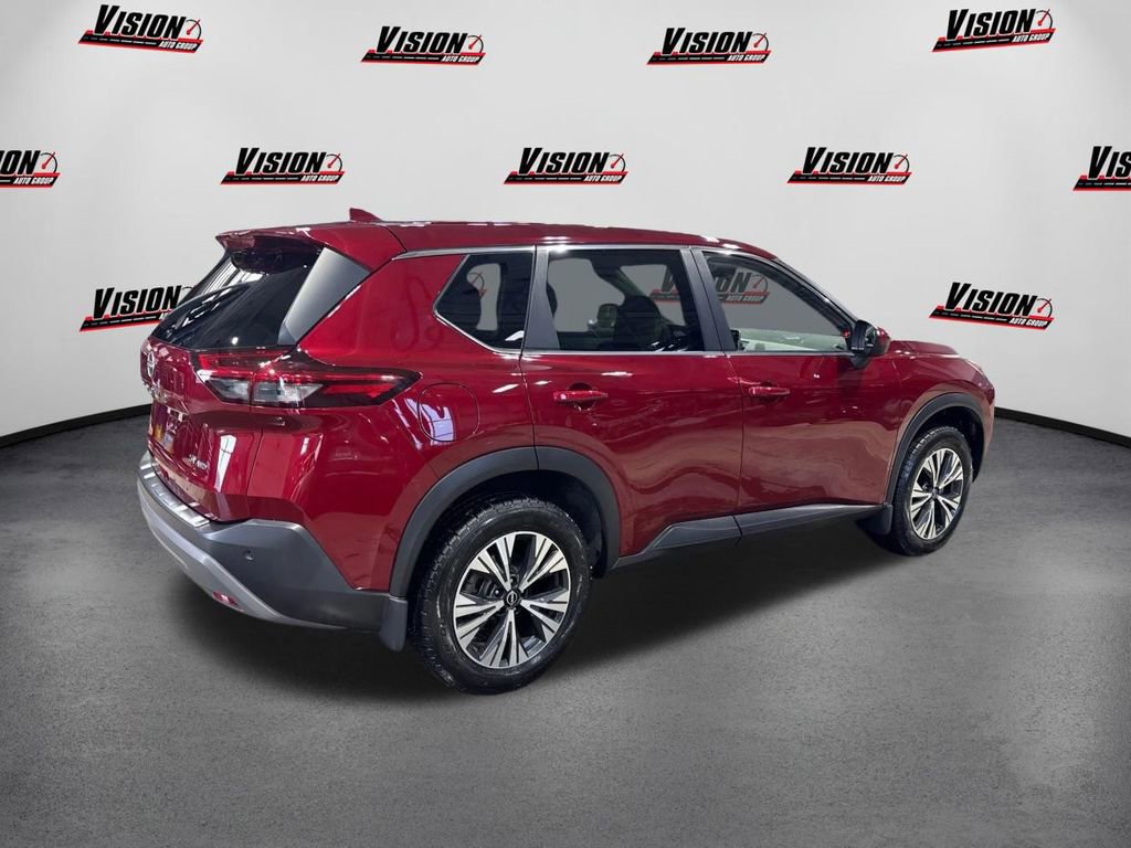Used 2023 Nissan Rogue SV image 5