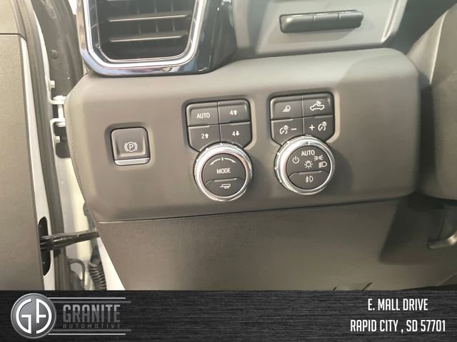 Used 2024 GMC Sierra 3500 Denali w/ Denali Reserve Package image 31