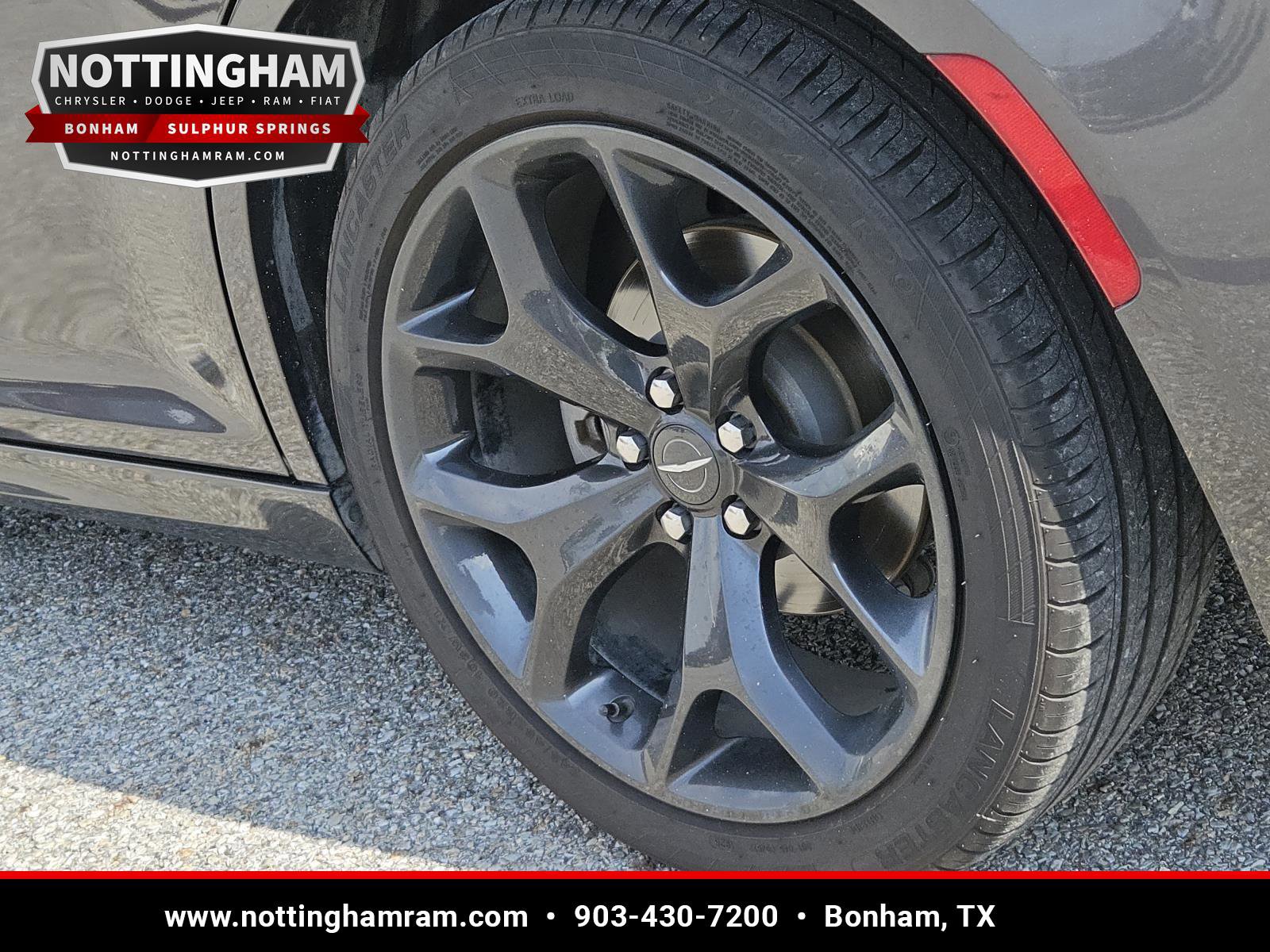 Used 2021 Chrysler 300 S w/ S Model Appearance Package RWD image 7