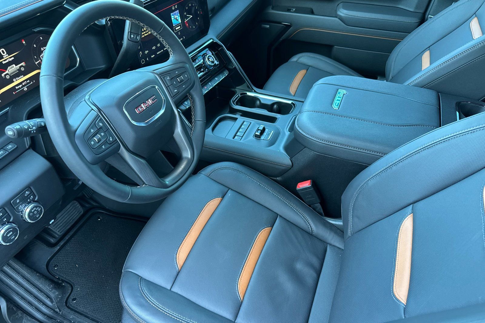 Used 2026 GMC Sierra 2500 AT4 w/ AT4 Premium Plus Package AWD/4WD image 10