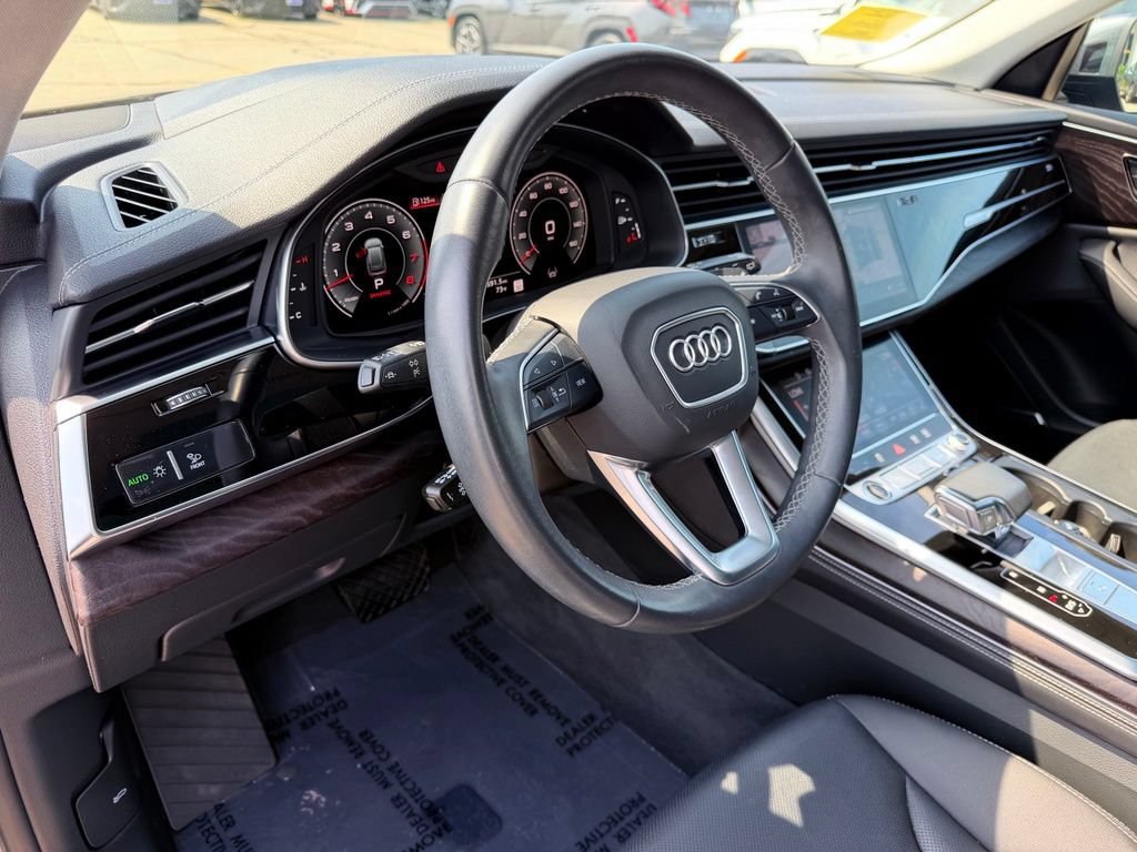 Used 2023 Audi Q8 Prestige w/ Prestige Package AWD/4WD image 19