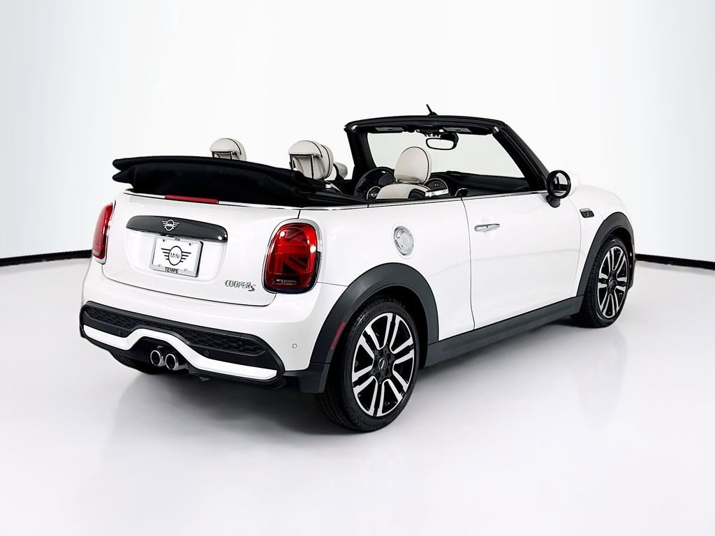Used 2023 MINI Cooper S w/ Signature Upholstery Package FWD image 13