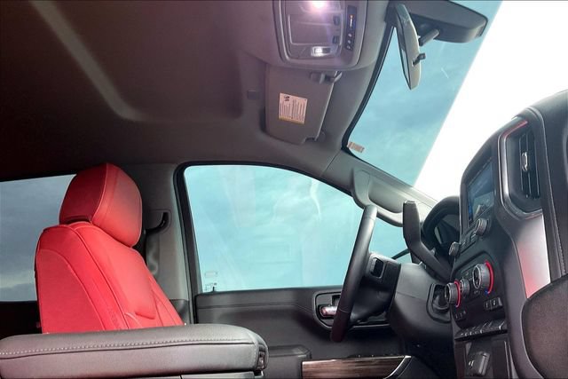 Used 2022 Chevrolet Silverado 1500 LT Trail Boss w/ Safety Package AWD/4WD image 27